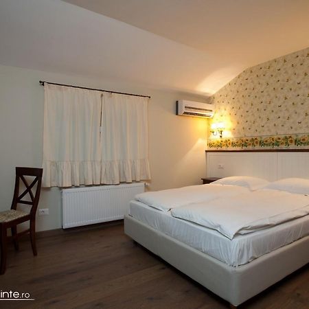 Hotel Piazzetta Bacău Zimmer foto